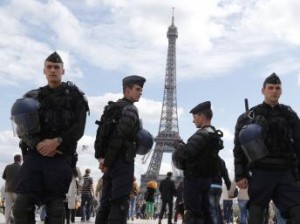 Policia Paris Manifestaçao muçulmanos